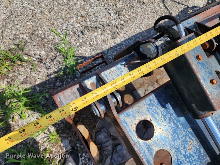 image for item LE9182 86"W skid steer grapple bucket