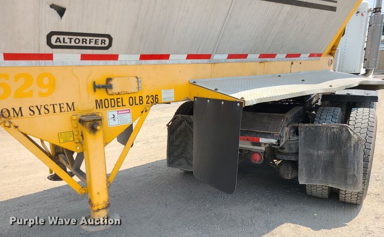 image for item LE9243 2008 Trail King Olb 236  live bottom trailer