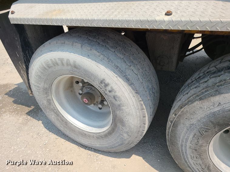 image for item LE9243 2008 Trail King Olb 236  live bottom trailer