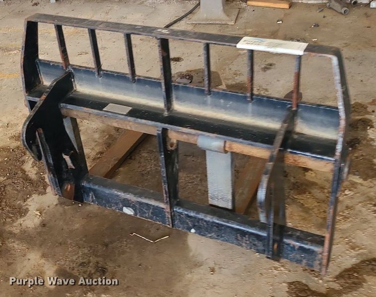 image for item LE9273 Bradco  47"L forks