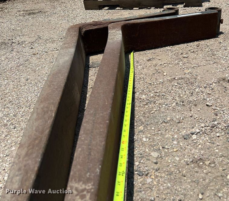 image for item LF9279 58" L forks