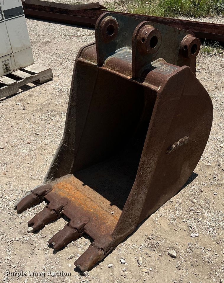 image for item LF9281 Esco  24" W bucket