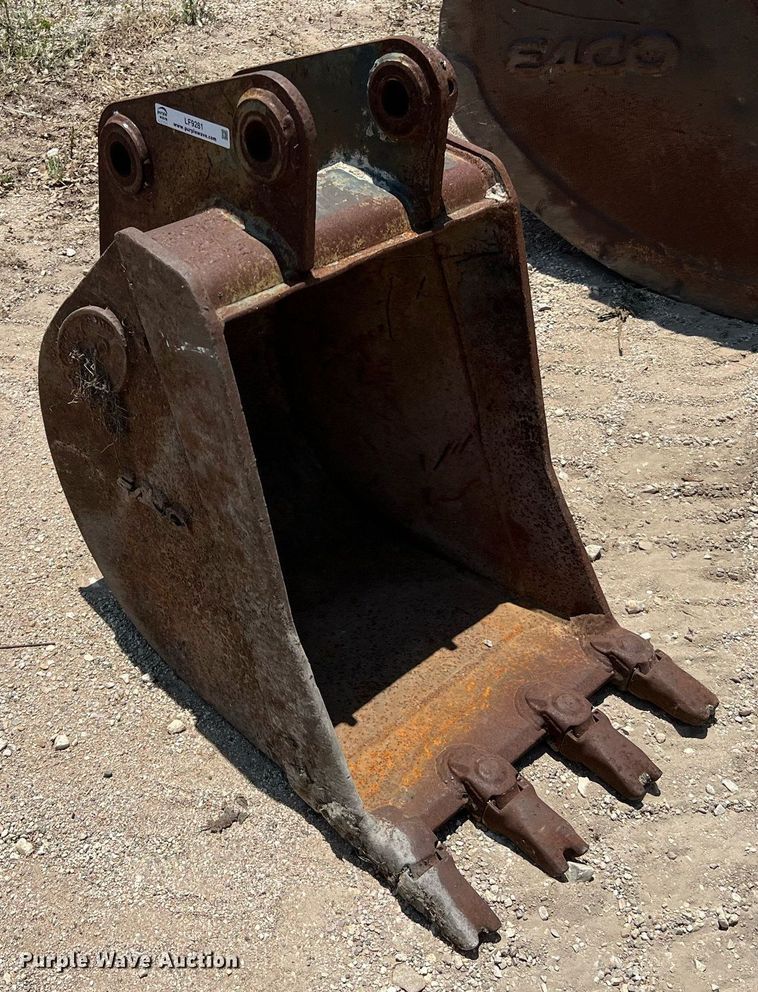 image for item LF9281 Esco  24" W bucket