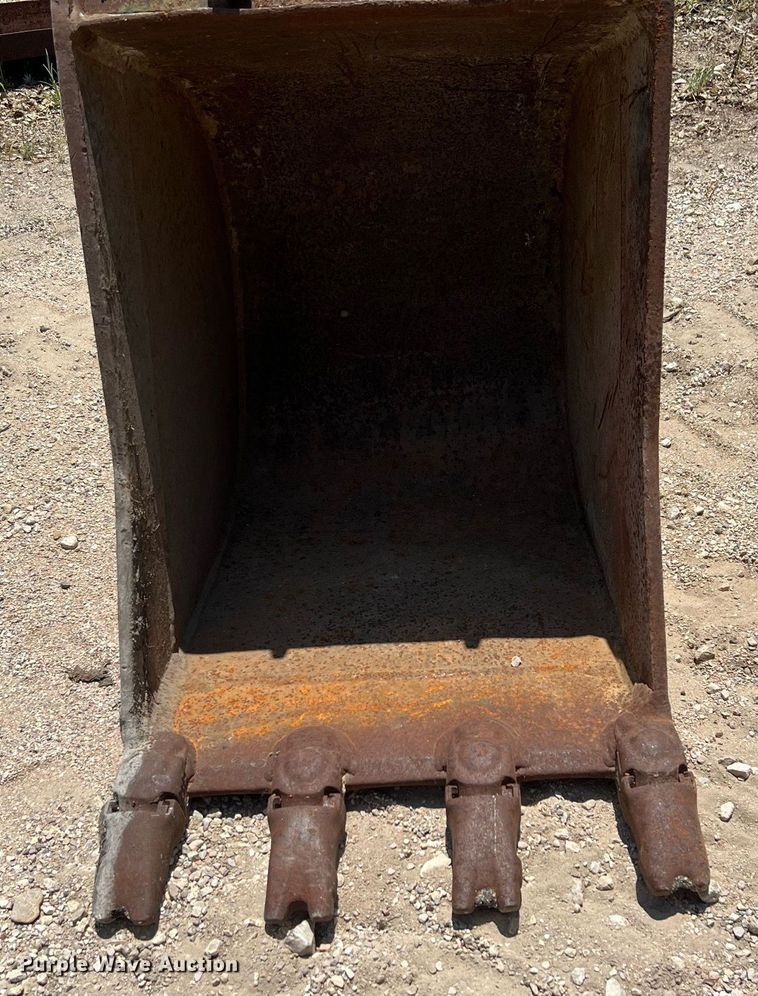 image for item LF9281 Esco  24" W bucket