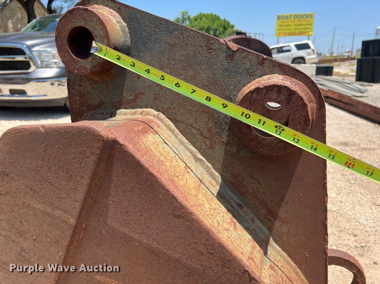 image for item LF9281 Esco  24" W bucket