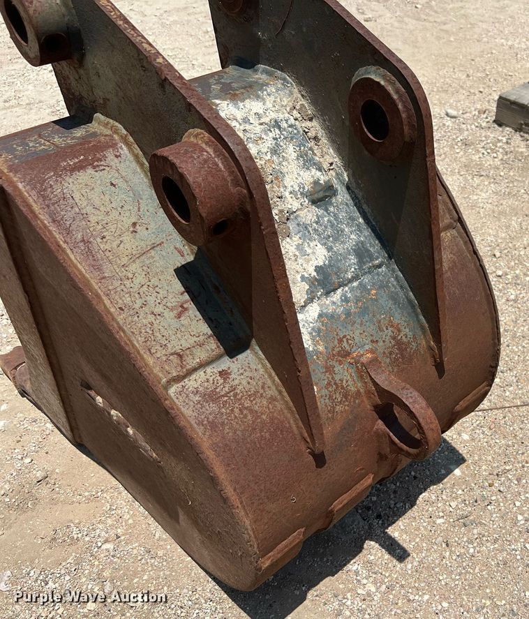 image for item LF9281 Esco  24" W bucket