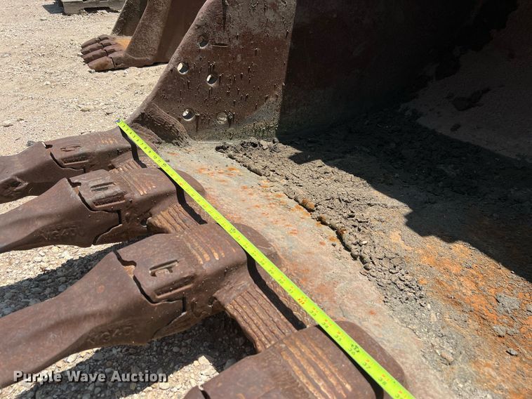 image for item LF9282 Esco  48" W bucket