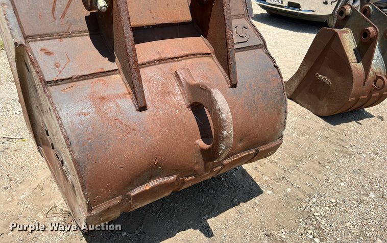 image for item LF9282 Esco  48" W bucket