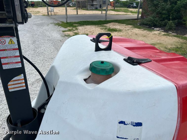 image for item LF9286 2017 Generac Magnum  light plant