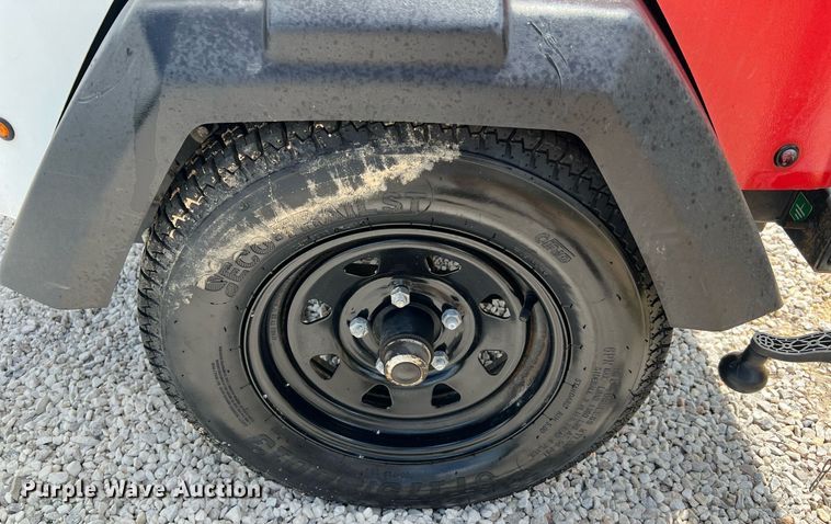 image for item LF9286 2017 Generac Magnum  light plant