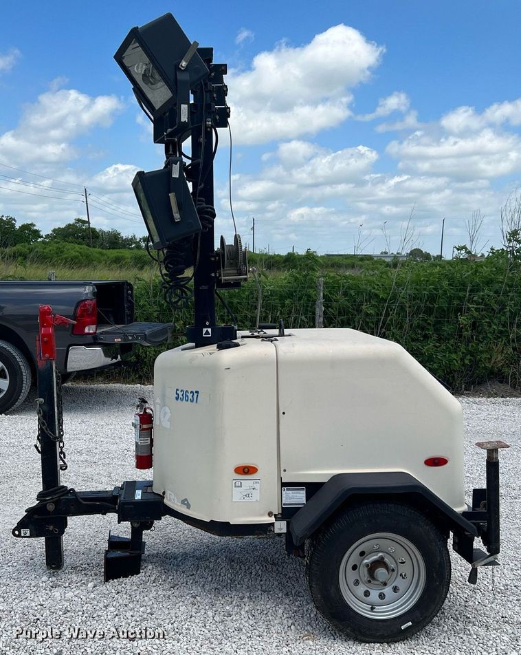 image for item LF9287 2017 Terex Genie RL4  light plant