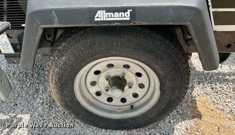 image for item LF9288 2017 Allmand Night-Lite Pro II  light plant