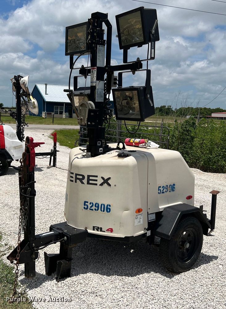 image for item LF9289 2017 Terex RL4  light plant