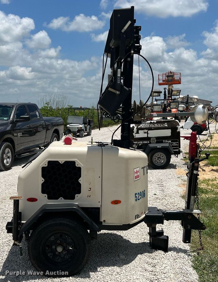 image for item LF9289 2017 Terex RL4  light plant