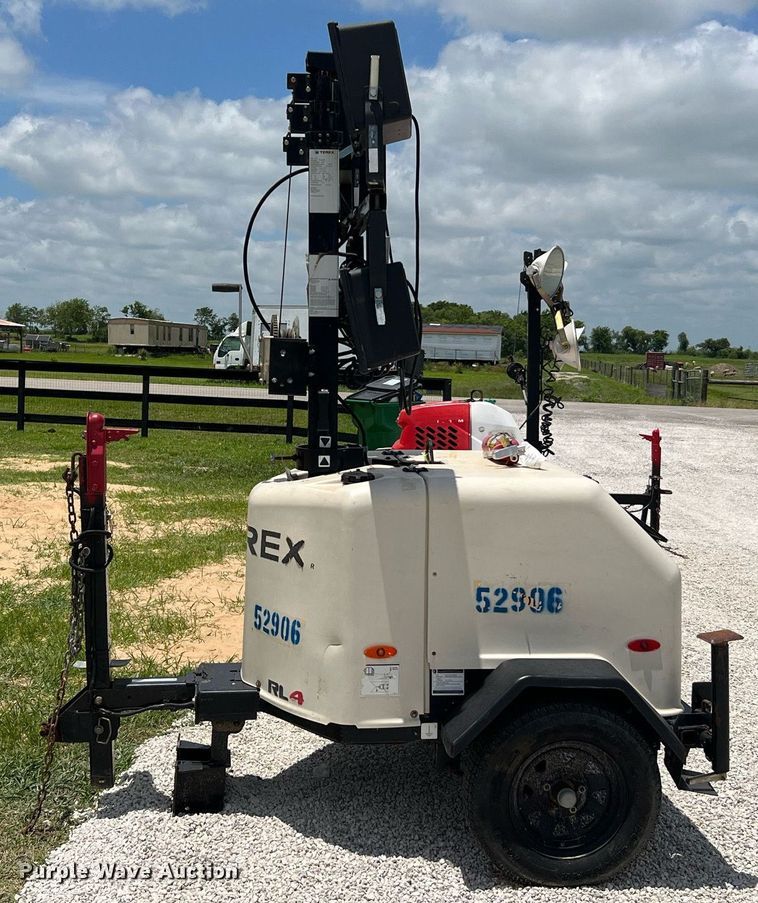 image for item LF9289 2017 Terex RL4  light plant