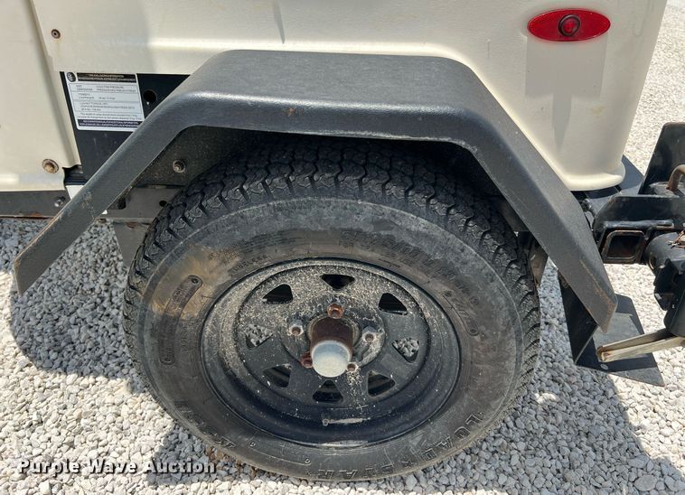 image for item LF9289 2017 Terex RL4  light plant