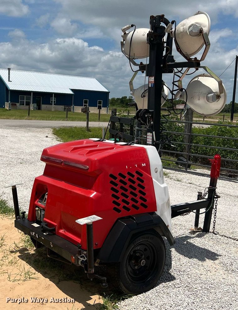 image for item LF9290 2017 Generac Magnum  light plant