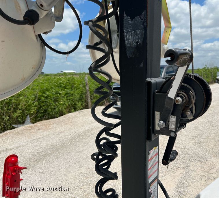 image for item LF9290 2017 Generac Magnum  light plant