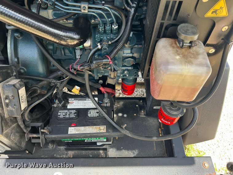 image for item LF9290 2017 Generac Magnum  light plant