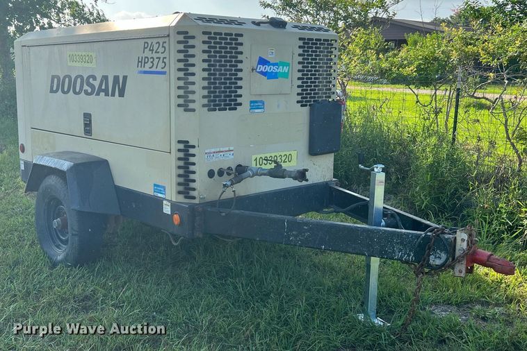 image for item LF9299 2015 Doosan P425/HP375WCU-T4I  air compressor