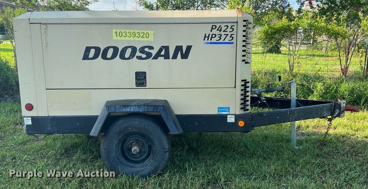 image for item LF9299 2015 Doosan P425/HP375WCU-T4I  air compressor