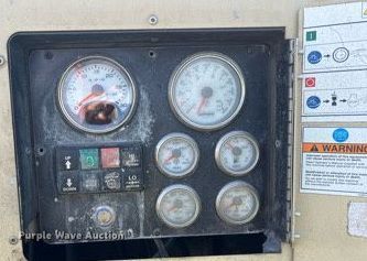 image for item LF9299 2015 Doosan P425/HP375WCU-T4I  air compressor