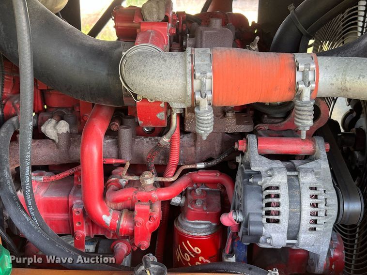 image for item LF9299 2015 Doosan P425/HP375WCU-T4I  air compressor