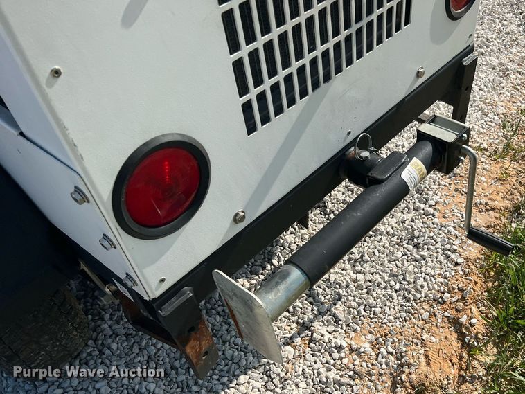 image for item LF9300 2017 Generac MLT3080M  light plant