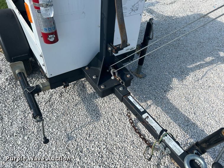 image for item LF9300 2017 Generac MLT3080M  light plant