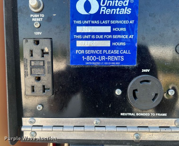 image for item LF9300 2017 Generac MLT3080M  light plant