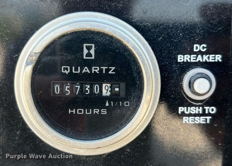 image for item LF9300 2017 Generac MLT3080M  light plant