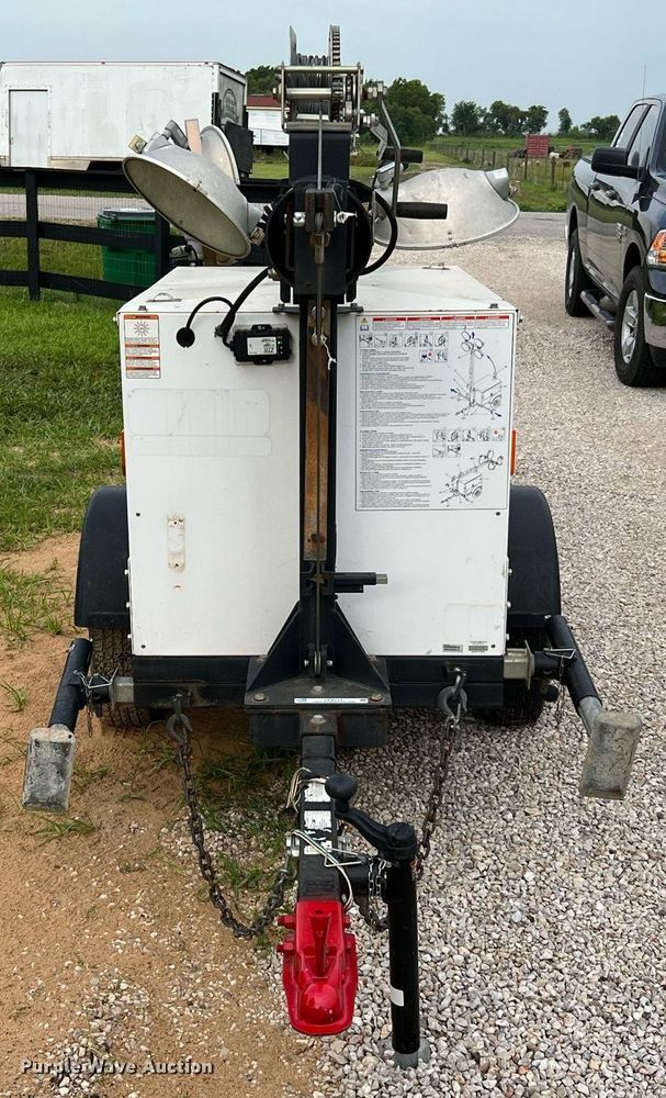 image for item LF9313 2017 Generac MLT3060M  light plant