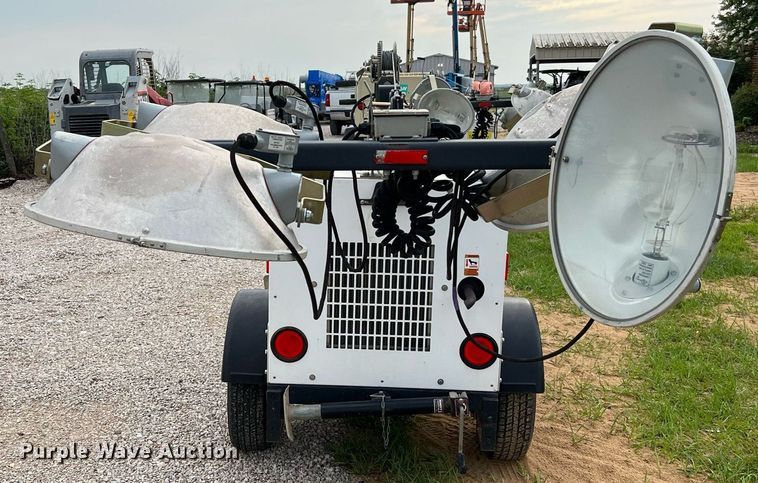 image for item LF9313 2017 Generac MLT3060M  light plant