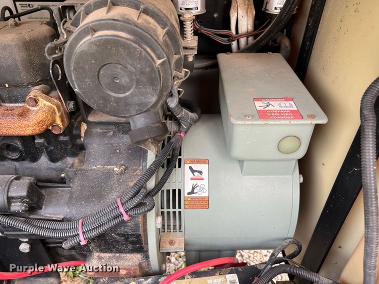 image for item LF9313 2017 Generac MLT3060M  light plant