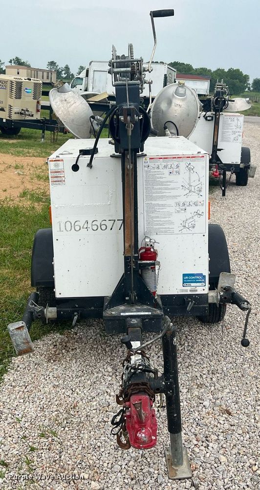 image for item LF9314 Generac Magnum  light plant