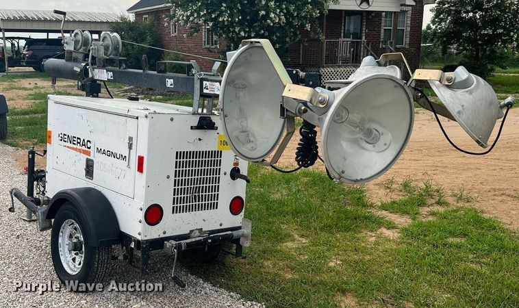 image for item LF9314 Generac Magnum  light plant