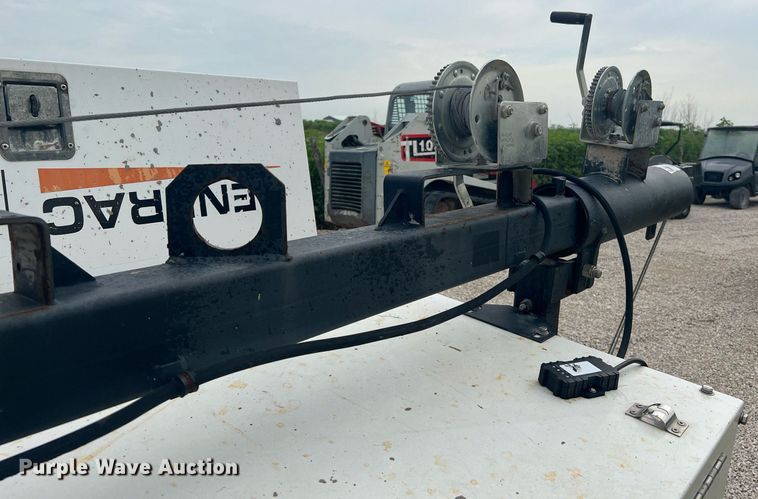 image for item LF9314 Generac Magnum  light plant