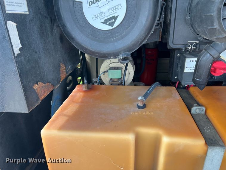 image for item LF9315 2014 Doosan P425/HP275WCU-141  air compressor