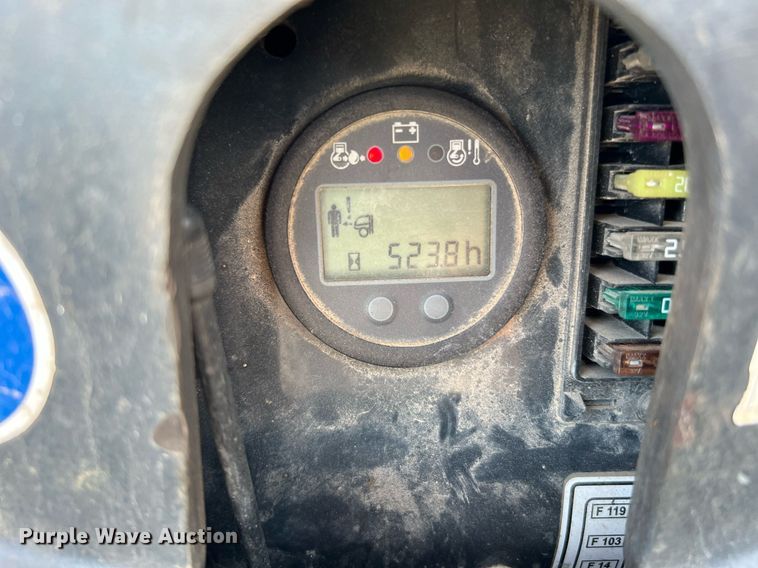 image for item LF9320 2017 Bomag BMP8500  trench compactor