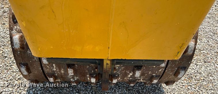 image for item LF9320 2017 Bomag BMP8500  trench compactor