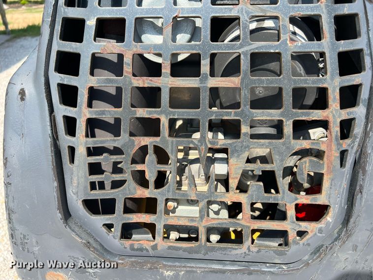 image for item LF9320 2017 Bomag BMP8500  trench compactor