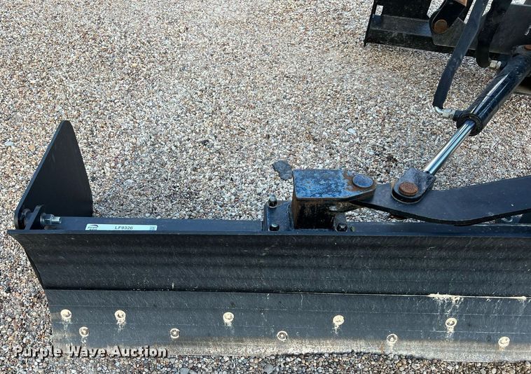 image for item LF9326 Suihe 003-044-83-001A  skid steer grader