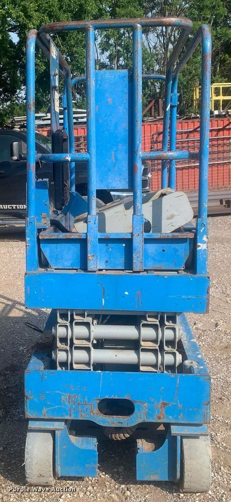 image for item LH9683 Genie GS-1930  scissor lift