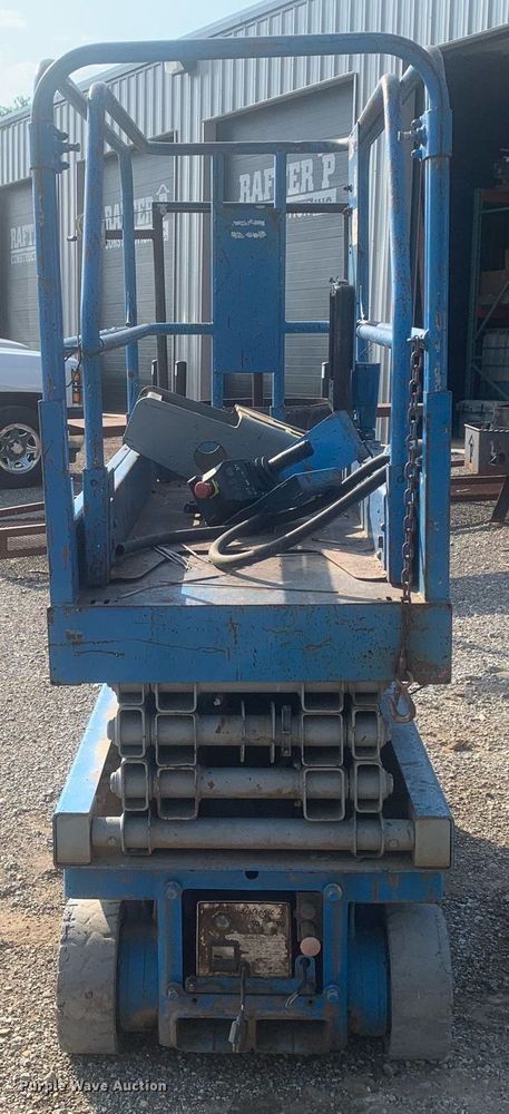 image for item LH9683 Genie GS-1930  scissor lift
