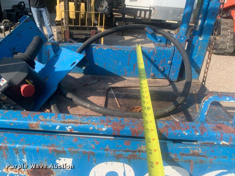 image for item LH9683 Genie GS-1930  scissor lift