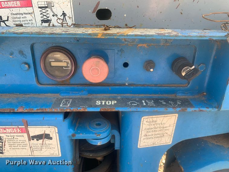 image for item LH9683 Genie GS-1930  scissor lift