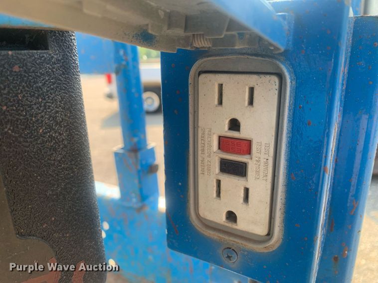 image for item LH9683 Genie GS-1930  scissor lift