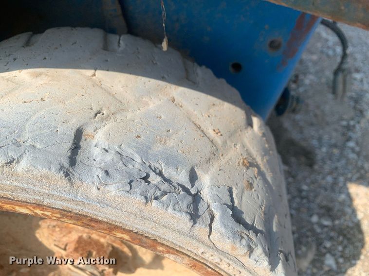 image for item LH9683 Genie GS-1930  scissor lift