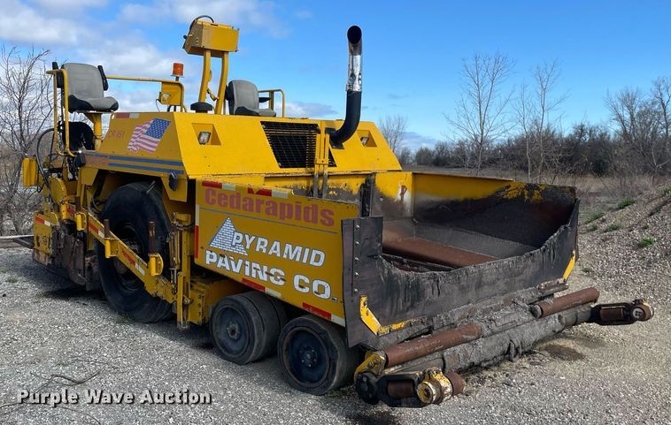 image for item LJ9627 2000 Cedarapids CR451  paver