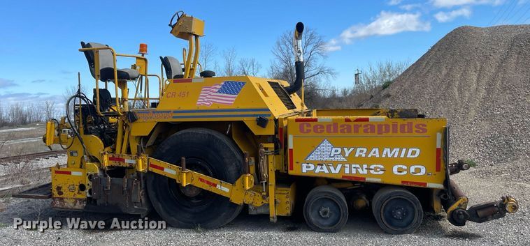 image for item LJ9627 2000 Cedarapids CR451  paver